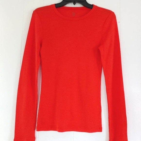 J. Crew Tops - J. CREW FITTED TEE.  SIZE M.